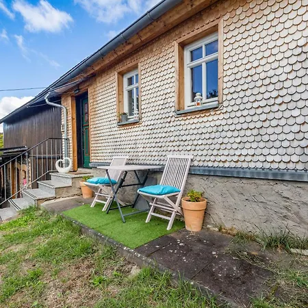 Vakantiehuis Im Gruenen Mit Garten